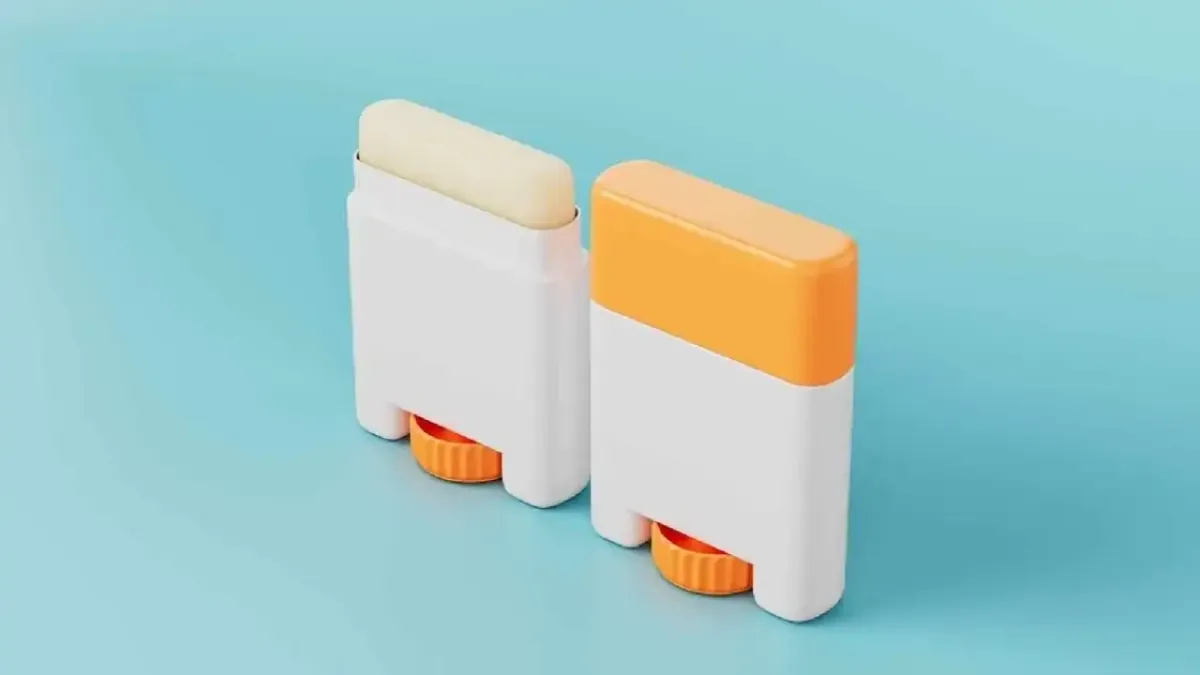 Çantanızın yeni vazgeçilmezi: Stick güneş kremleri.. Stick kremler nasıl kullanılır? Faydası var mı? İşte detaylar.. haberinin görseli