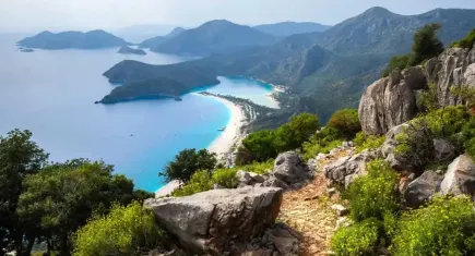Tarih ve doğanın buluştuğu nokta: Olimpos ve çevresinde mutlaka görülmesi gereken yerler
