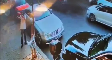 Boşanma aşamasındaki eş, karısının dükkanını kurşunlattı: 14 yaşındaki tetikçilere ev hapsi verildi