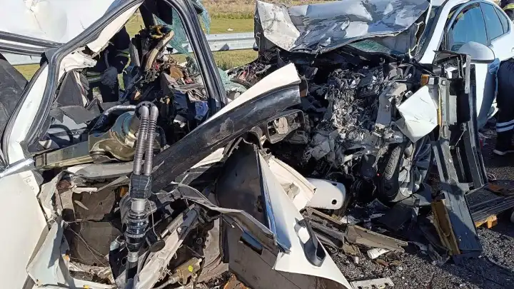 Erzurum'da feci kaza: 4 ölü