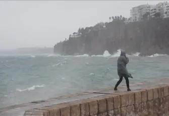 Meteoroloji uyardı: Batı Akdeniz’e fırtına geliyor 