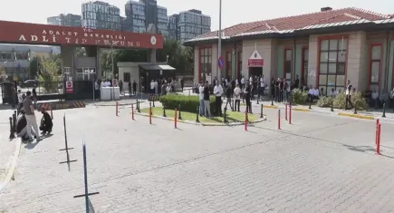 Silahlı saldırıda öldürülen taksici Sefer Kaya’nın ağabeyi: Biz evden kefenimizle çıkmak zorunda değiliz