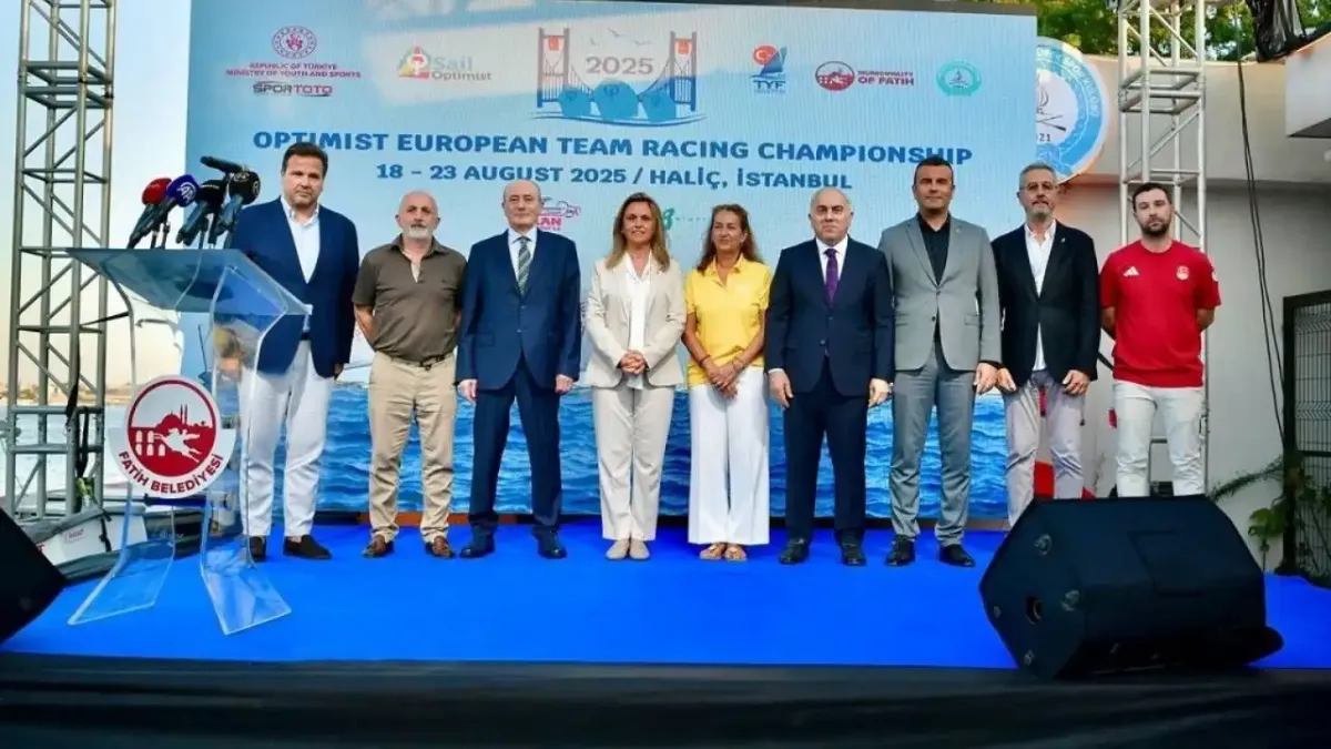 Avrupa Optimist Takım Şampiyonası ilk kez Türkiye’de! Haliç’te kıyasıya mücadele başladı haberinin görseli