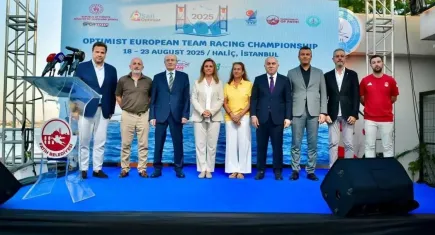 Avrupa Optimist Takım Şampiyonası ilk kez Türkiye’de! Haliç’te kıyasıya mücadele başladı