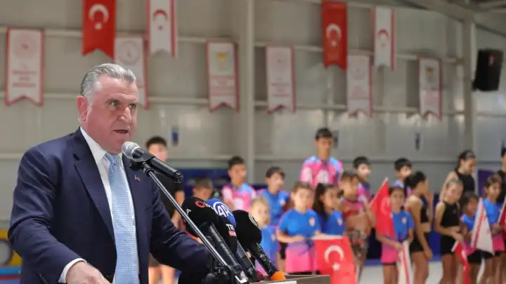 Gençlik ve Spor Bakanı Osman Aşkın Bak KKTC’de tarihi spor yatırımlarını açtı
