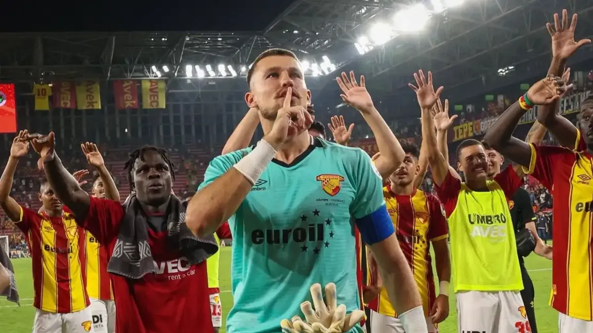 Mateusz Lis’ten müthiş kurtarış: Göztepe Fenerbahçe’ye penaltı yedirmedi! haberinin görseli