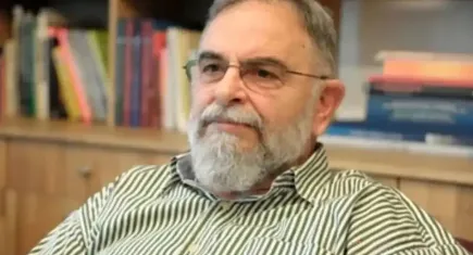 Tarih profesörü Mete Tunçay hayatını kaybetti