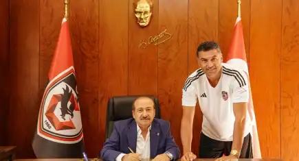 Burak Yılmaz geri döndü! Bu kez futbolcu değil, teknik direktör olarak