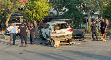 Göreme’de dehşet anları: Kamyon park halindeki araçları biçti, 3 kişi yaralandı