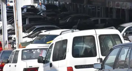 İzmir'de araç kiralama talebi zirveye çıktı: Kapora dolandırıcılığına dikkat