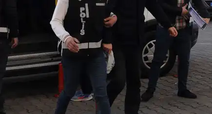 İzmir’de kaçak kazı yaparken orman yangını çıkaran 5 kişi için istenen ceza belli oldu