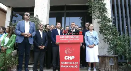 Özgür Özel’den Sındırgı çağrısı: “Afet bölgesi ilan edilmezse büyük kayıplar olacak”