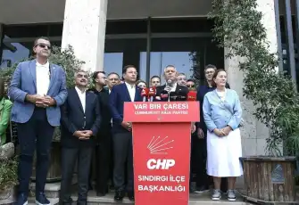 Özgür Özel’den Sındırgı çağrısı: “Afet bölgesi ilan edilmezse büyük kayıplar olacak”