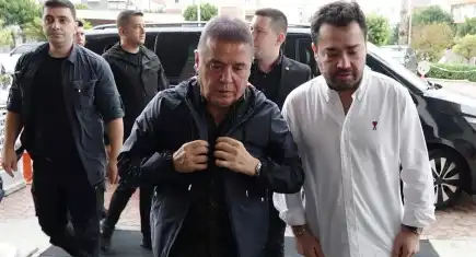 Antalya’daki Rüşvet Soruşturmasında Yeni Tutuklama! Mustafa Gökhan Böcek Adliyeye Sevk Edildi