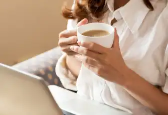 Çay ve kahveyi çok sıcak içiyorsanız dikkat! Bilim insanları kanser riskini açıkladı