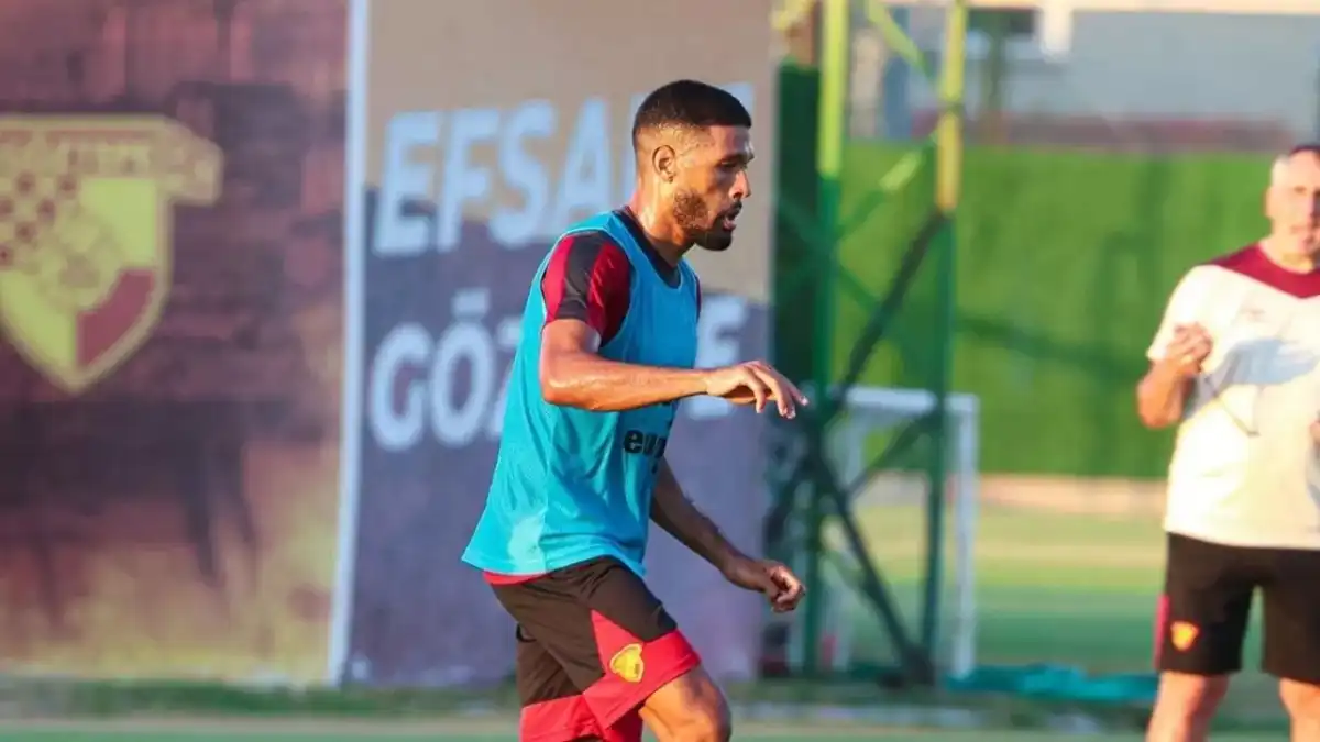 Göztepe, Karagümrük deplasmanı öncesi son antrenmanda şok tempo yakaladı! haberinin görseli