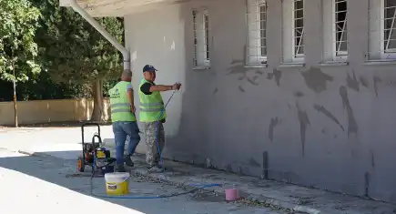 Kemalpaşa Belediyesi öğrencilerin konforu için çalışıyor