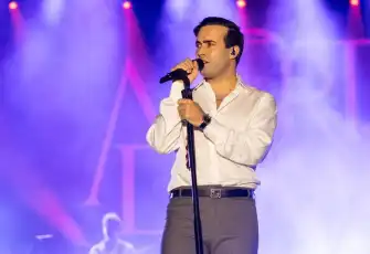 Mert Demir, İzmir'de sevenleriyle buluşuyor