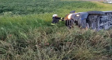 Tur minibüsü devrildi: Çok sayıda yaralı var!