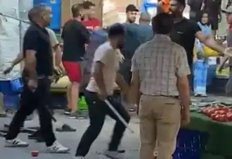 Tuzla’da pazar kavgası: Döner bıçaklı dehşet, polis darbedildi!