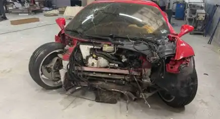 Yeni alınan Ferrari tamircinin elinde pert oldu: O Ferrari'nin sahibi konuştu! 