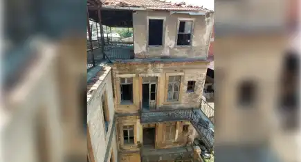 İzmir haber: 1980’den beri kapalıydı, kapıları sanat için açıldı!