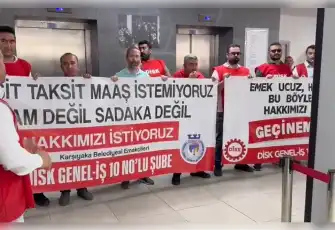 Karşıyaka Belediyesi işçileri 21 gündür eylemde: İşimize gelirken çocuklarımızın kent kartını kullanıyoruz