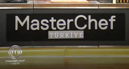 MasterChef Türkiye 2025’te kim sürpriz yaptı? Barış’ın hikayesi ne? MasterChef 20 Ağustos 2025’te neler oldu? İşte detaylar..