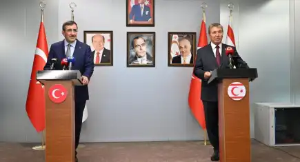 Cevdet Yılmaz KKTC’de: E-Devlet uygulamasının tanıtımı ve kritik görüşmeler gündemde