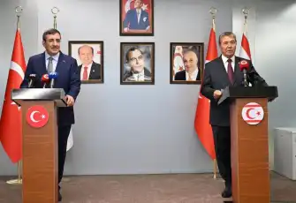 Cevdet Yılmaz KKTC’de: E-Devlet uygulamasının tanıtımı ve kritik görüşmeler gündemde