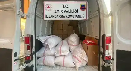 İzmir Torbalı’da dev operasyon: 4 milyon TL’lik kaçak tütün ele geçirildi