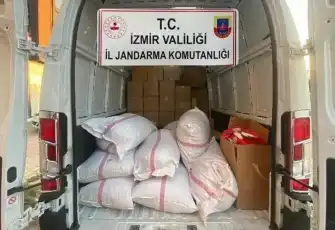 İzmir Torbalı’da dev operasyon: 4 milyon TL’lik kaçak tütün ele geçirildi