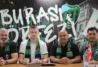 Kocaelispor’dan flaş transfer! Dinamo Kiev’in genç yıldızı Oleksandr Syrota imzayı attı