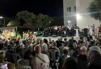 Seferihisar’da sanatın renkleri buluştu: 4. Ürkmez Kültür ve Sanat Festivali başladı 