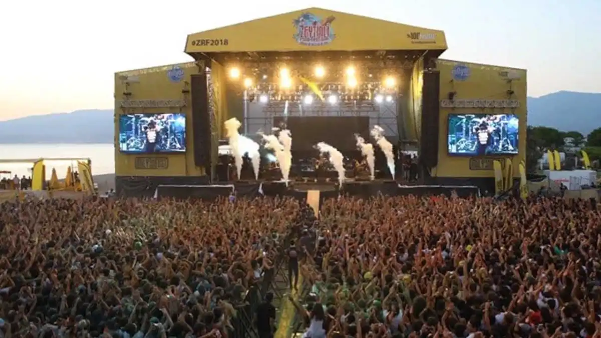 Zeytinli Rock Festivali iptal edildi! haberinin görseli