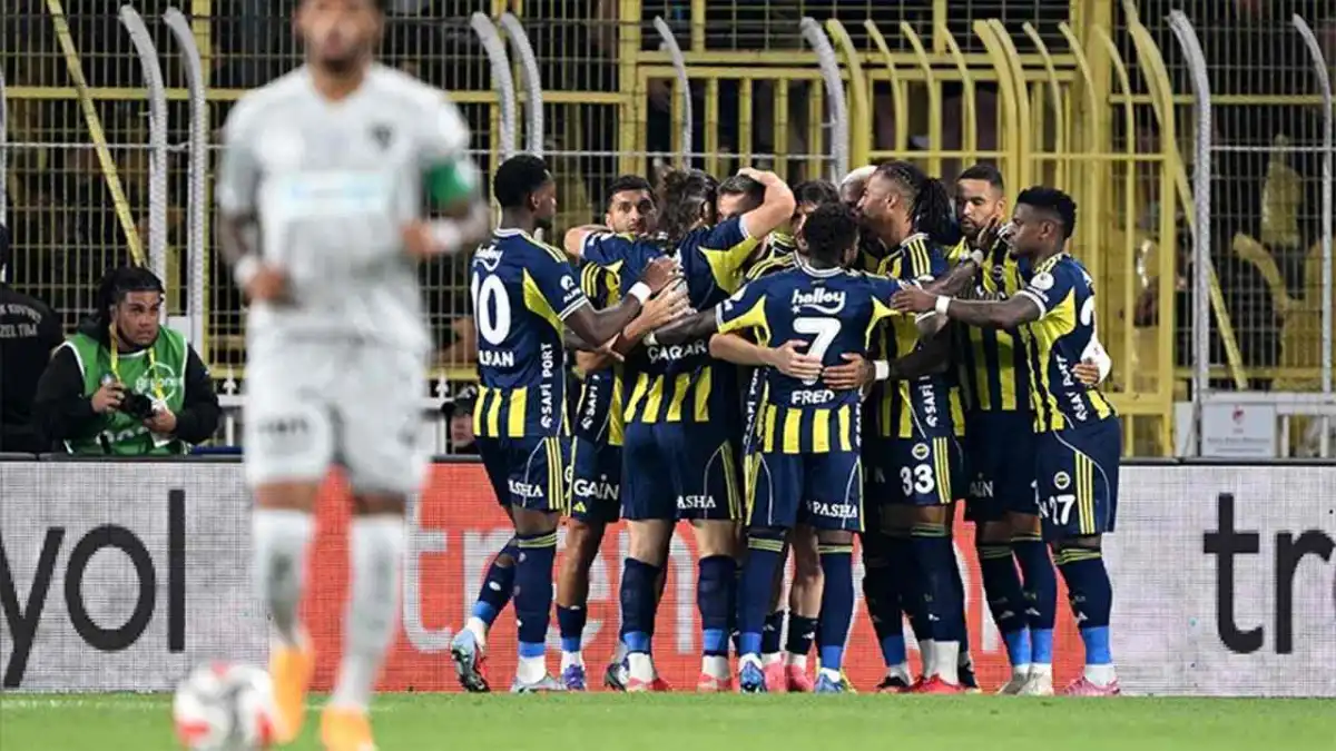 Fenerbahçe, Benfica maçı öncesi moral buldu:  Kadıköy’de 3-1’lik galibiyet haberinin görseli