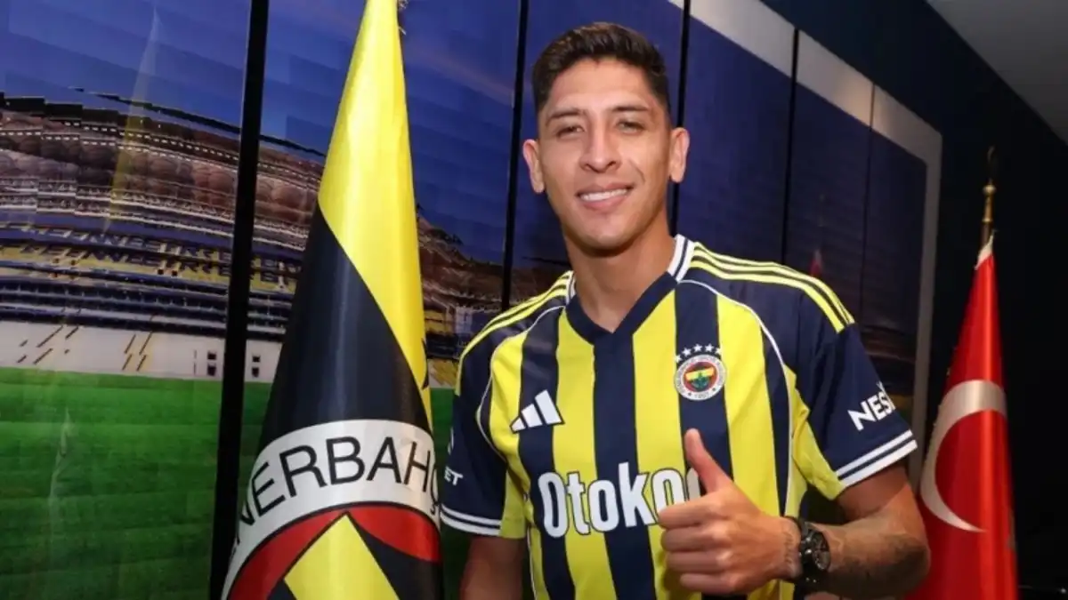 Fenerbahçe resmen duyurdu: Edson Alvarez sarı-lacivertlilerle anlaştı! haberinin görseli
