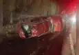 İzmir haber: Foça&#039;da devrilen otomobildeki 4 kişi yaralandı