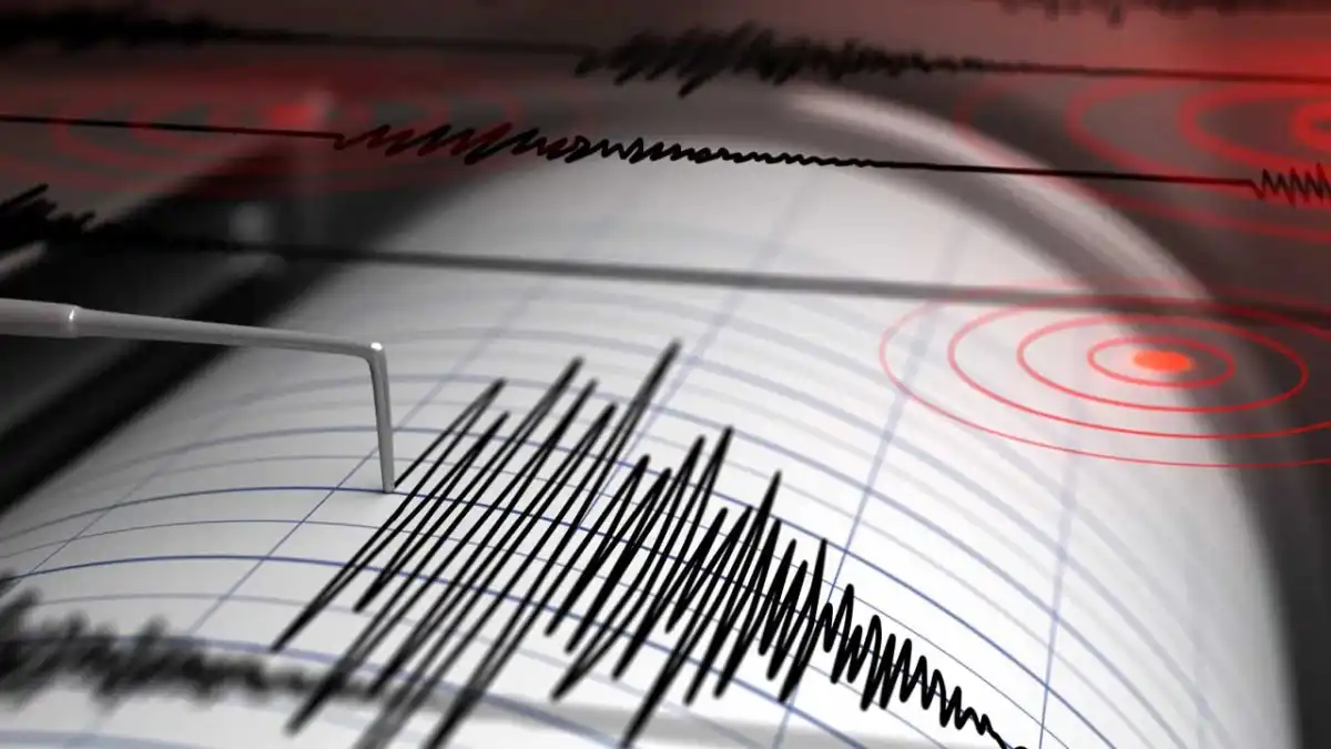 Balıkesir&#039;de büyük deprem : Çevre illerde de hissedildi haberinin görseli