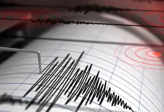 Balıkesir'de büyük deprem : Çevre illerde de hissedildi