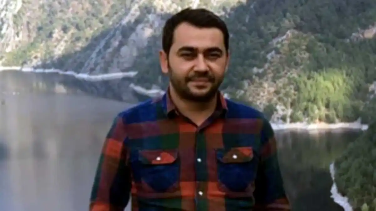 Tartıştığı 2 kişiden birini sopayla öldürdü haberinin görseli
