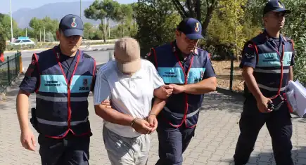 2018 yılından itibaren tatil bölgelerinde turistleri gizlice videoya almış!