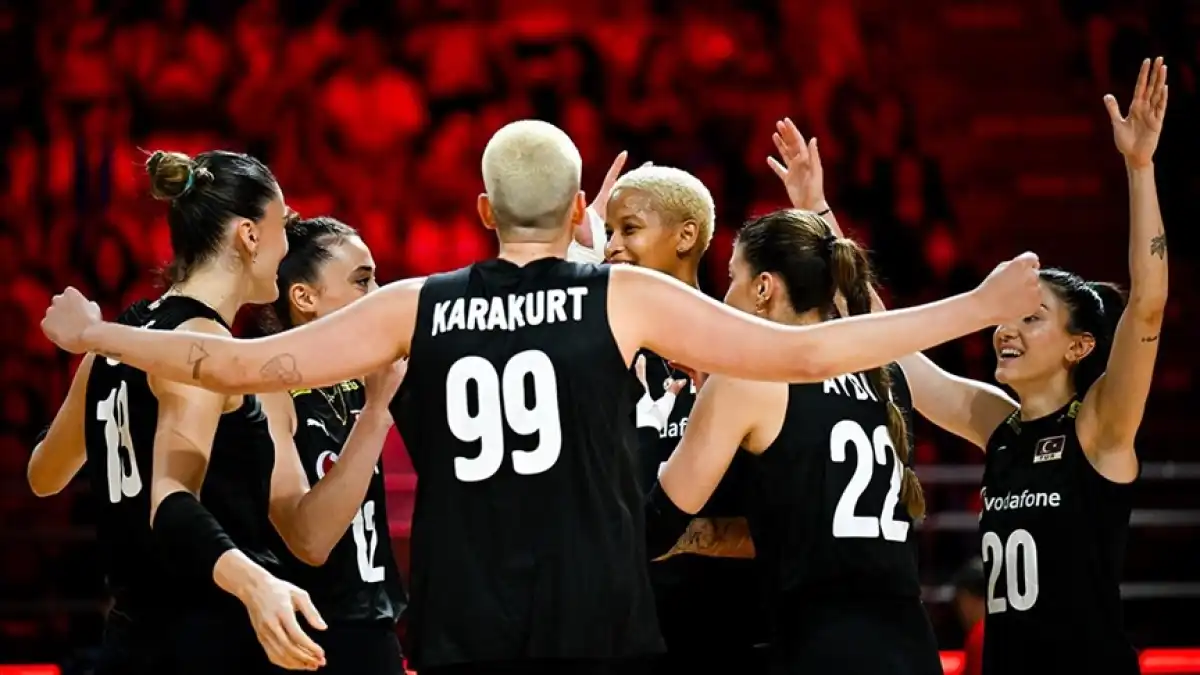 Filenin Sultanları, Dünya Kadınlar Voleybol Şampiyonası&#039;nda son 16 biletini aldı haberinin görseli