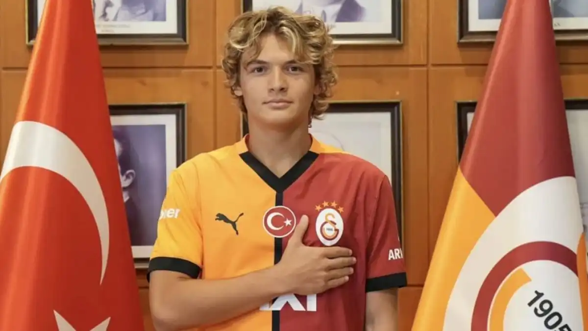 Galatasaray’ın genç yıldızı Efe Akman Avrupa yolunda haberinin görseli