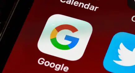 Google’dan şifre güvenliğinde çığır açan yenilik: Tek dokunuşla tüm girişleriniz kontrol altında!
