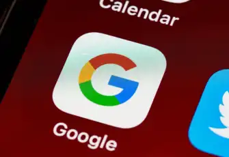 Google’dan şifre güvenliğinde çığır açan yenilik: Tek dokunuşla tüm girişleriniz kontrol altında!