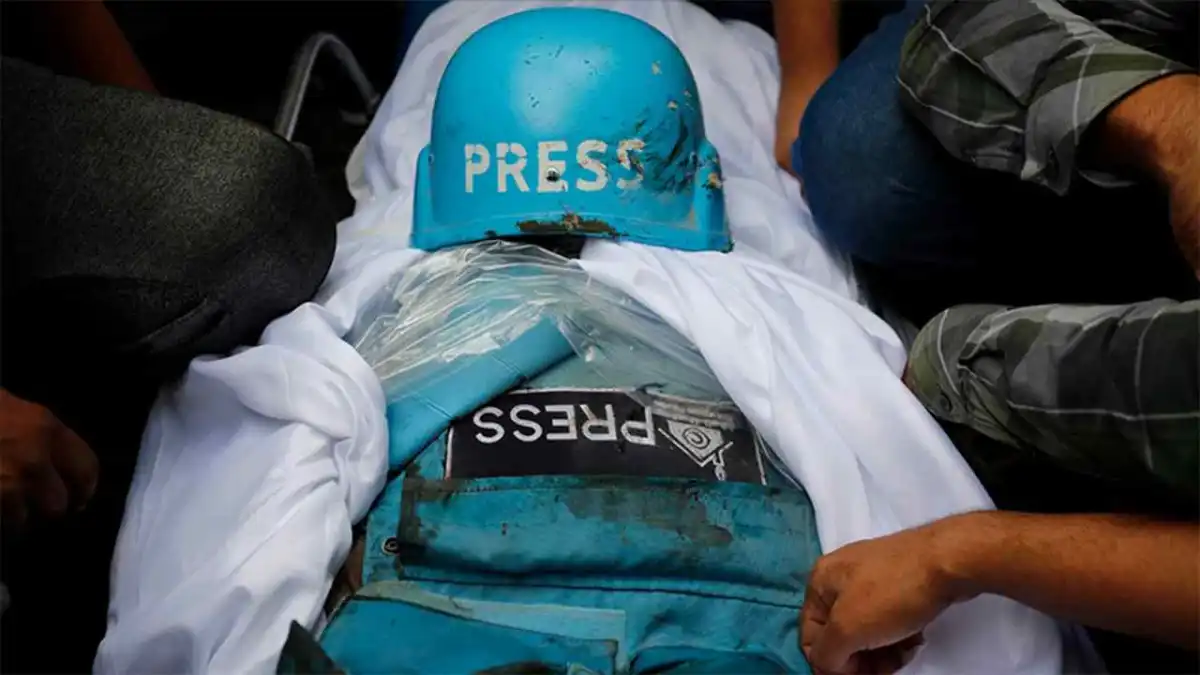 İsrail, Gazze’de Reuters muhabirini öldürdü: Gazze&#039;de öldürülen gazeteci sayısı 239’a yükseldi haberinin görseli
