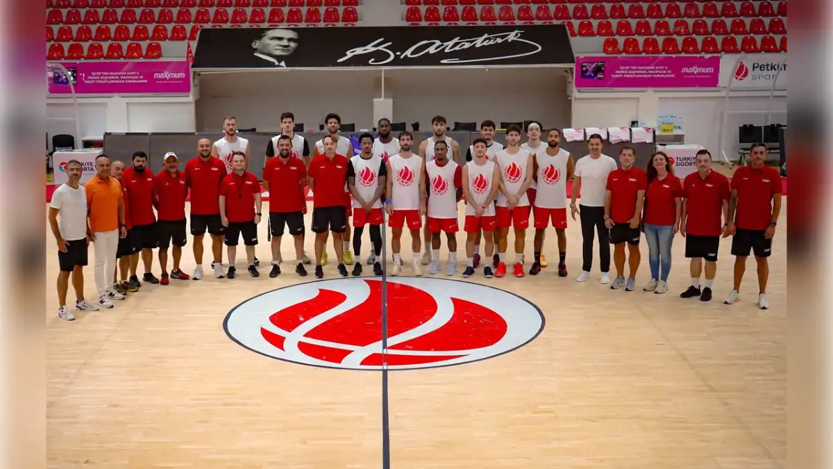 Petkimspor hazırlık maçlarına çıkıyor haberinin görseli