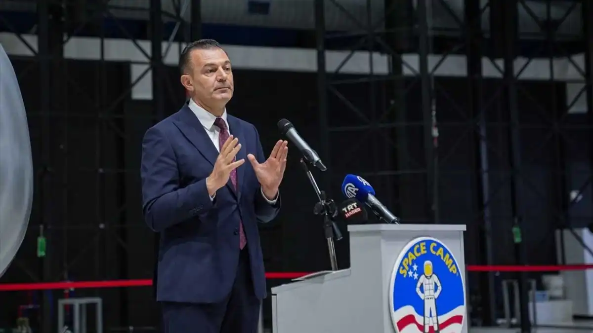 Türk dünyasının gençleri İzmir&#039;de Uzay Kampı&#039;nda buluştu haberinin görseli
