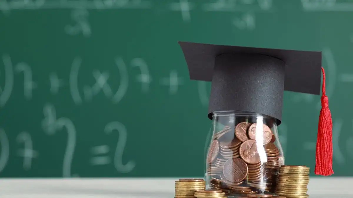 Vakıflar Genel Müdürlüğü burs dağıtıyor! Binlerce öğrenci VGM 2025 bursu için bekliyor. İşte detaylar.. haberinin görseli